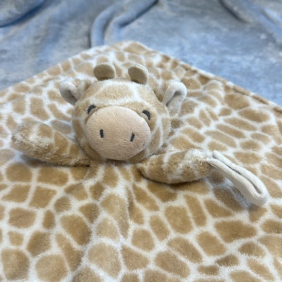 Carters Giraffe Lovey Baby Security Blanket Pacifier Holder - Picture 3 of 4